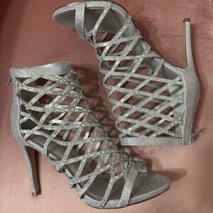 Dream Pairs Silver Glitter Cage High Heel Shoes Size 8